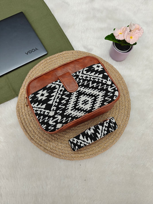 Magnetic Sling Bag Jacquard - Black Tribal