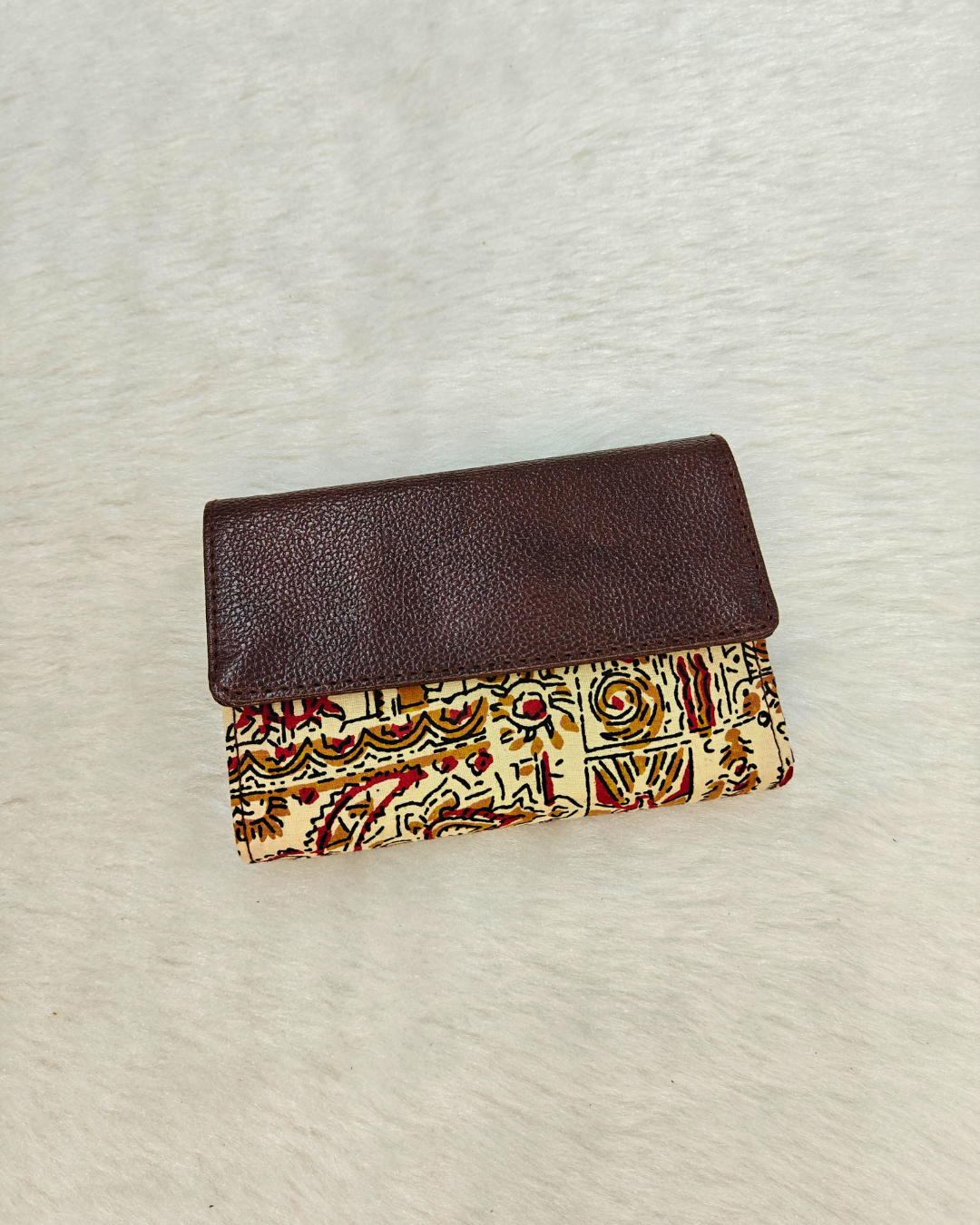 Ikat Elegance: Stylish 3-Fold Wallet in Vibrant Fabric - Worli Print