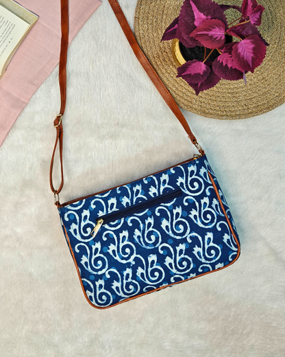 The 5 Zipper Sling: Style Meets Everyday Convenience - Blue