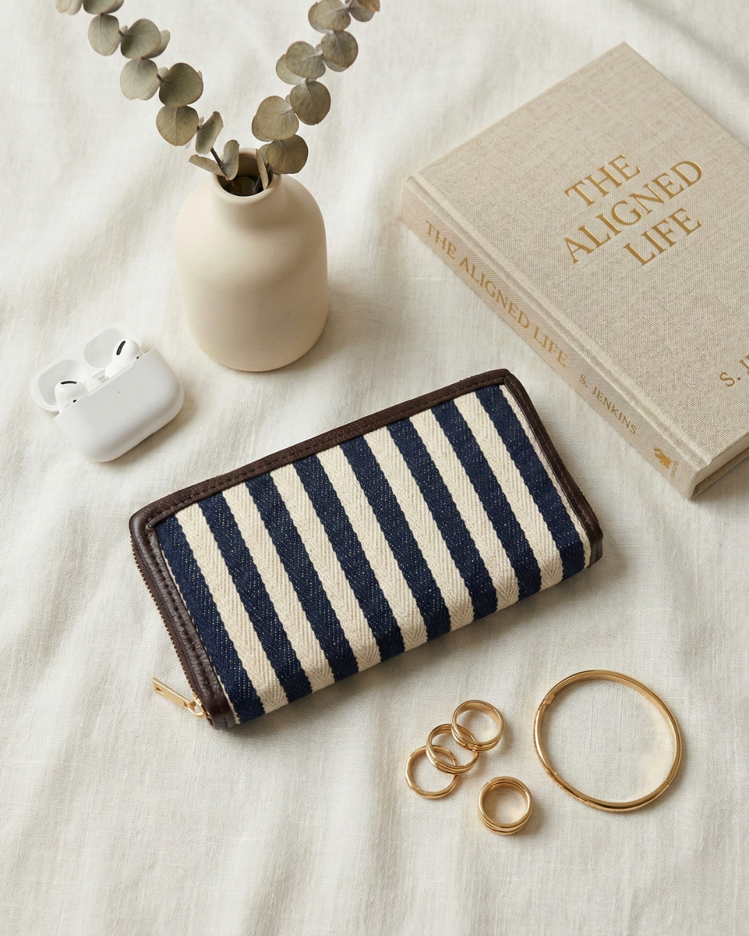 Double Zip Jacquard Wallet for Secure and Organized Storage - Strips