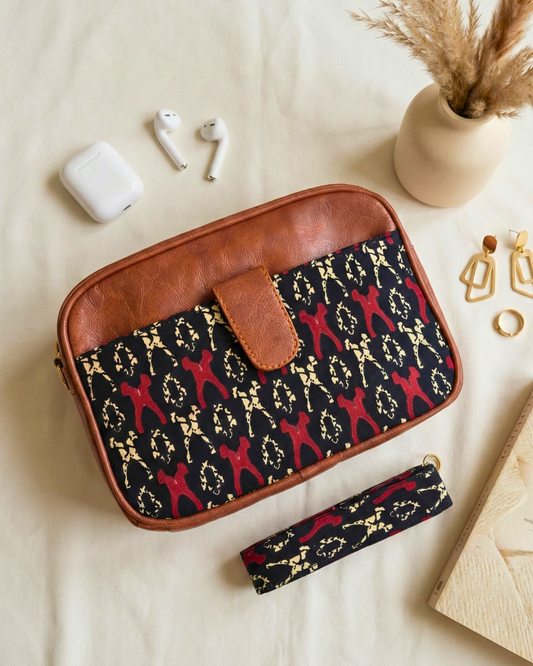 Magnetic Sling Bag - Black Motif