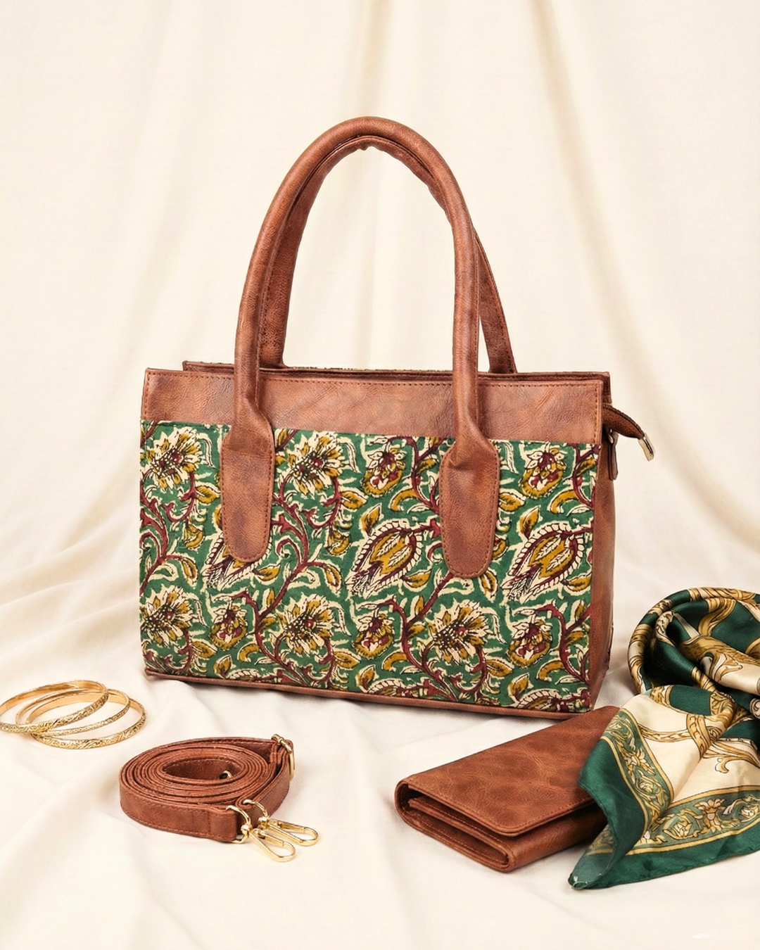 Women Urban Printed Handbag - Green Kalamkari