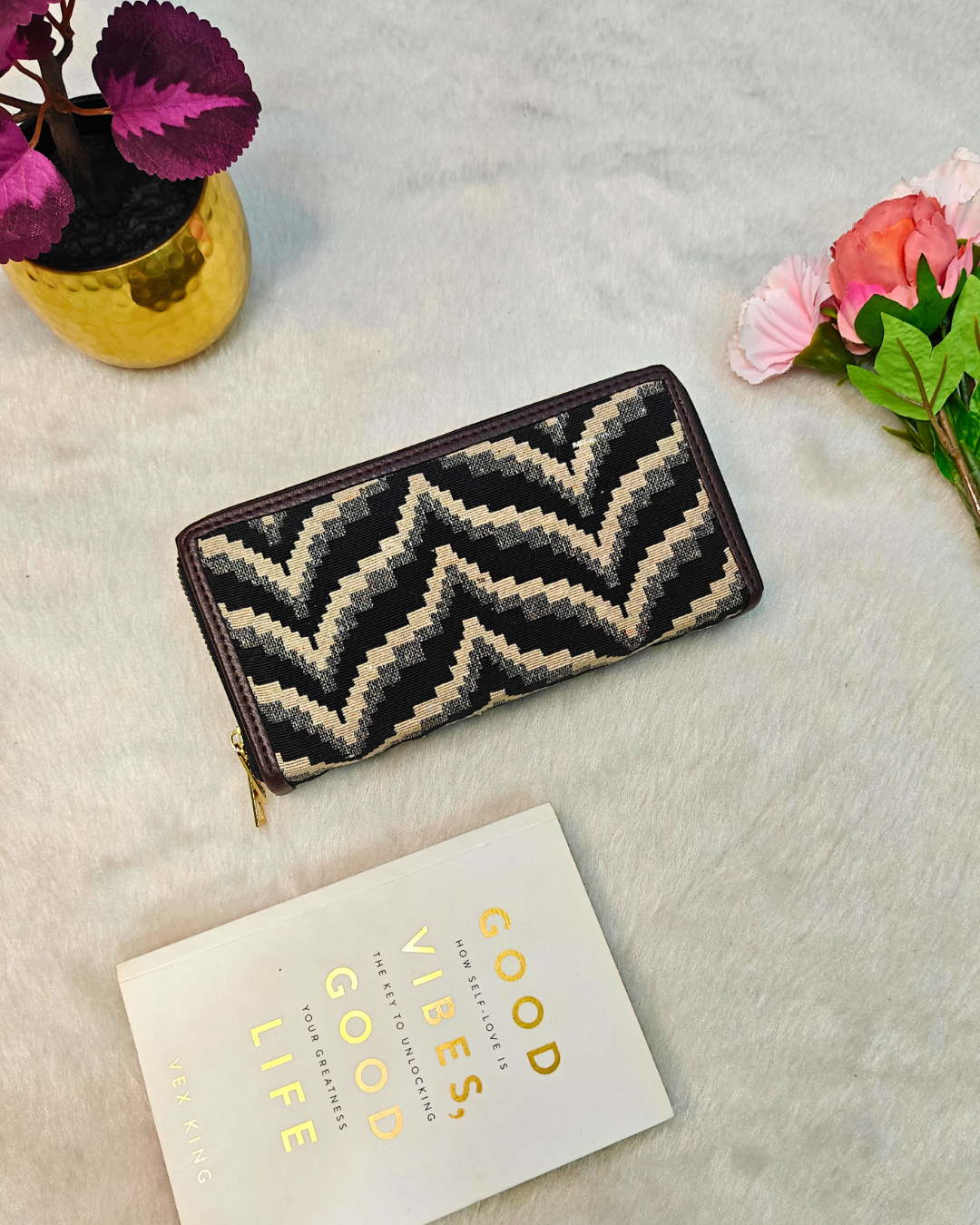 Double Zip Jacquard Wallet for Secure and Organized Storage - Lehar