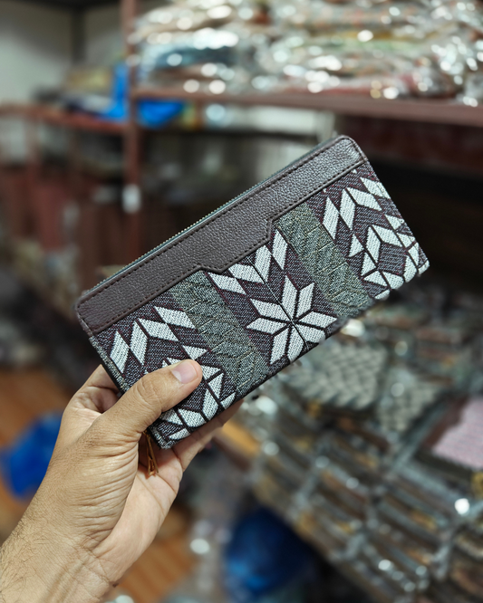 Double Zip Jacquard Wallet for Secure and Organized Storage - Grey Weave