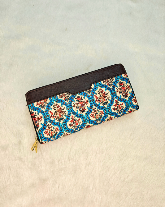 Double Zip Wallet for Secure and Organized Storage - Blue Motif