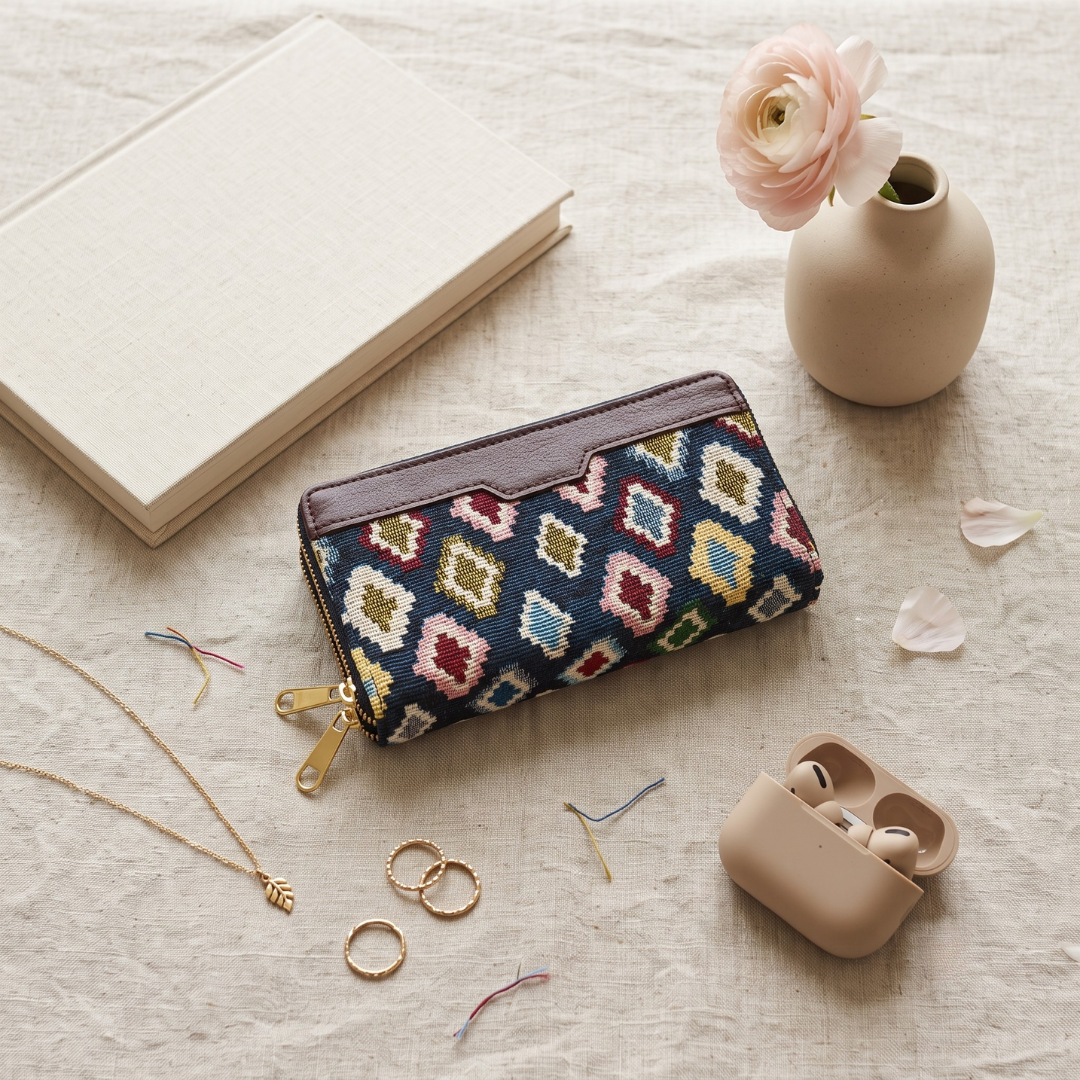 Double Zip Jacquard Wallet for Secure and Organized Storage - Blue Multi Weave