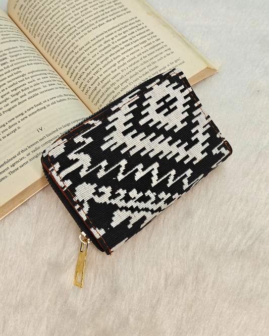 Jacquard Foldable Pocket Wallet For Women - Monocrome
