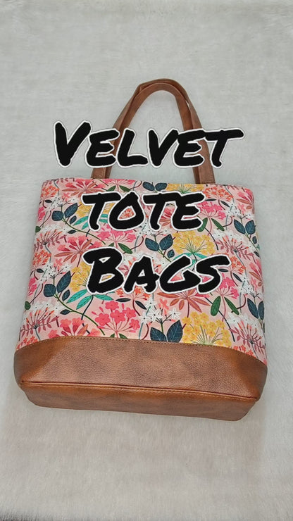 The Velvet Tote - Leafs