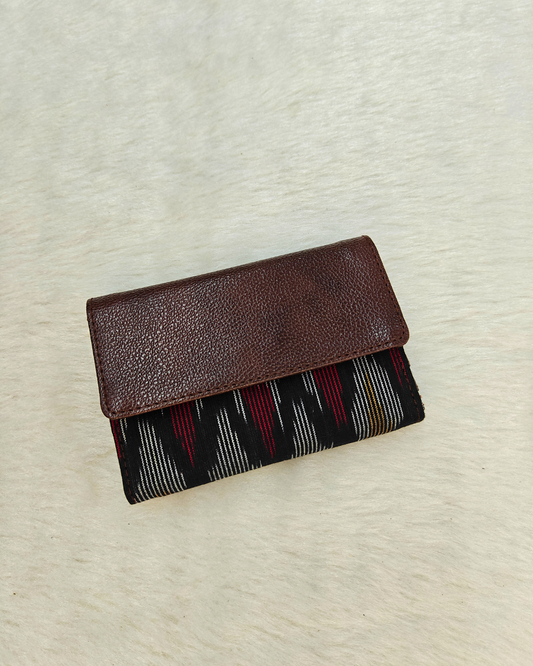 Ikat Elegance: Stylish 3-Fold Wallet in Vibrant Fabric - Black Ikkat