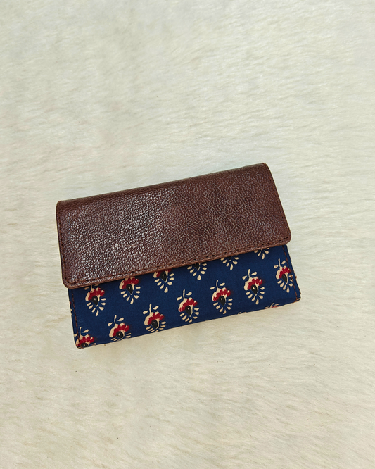 Ikat Elegance: Stylish 3-Fold Wallet in Vibrant Fabric - Blue