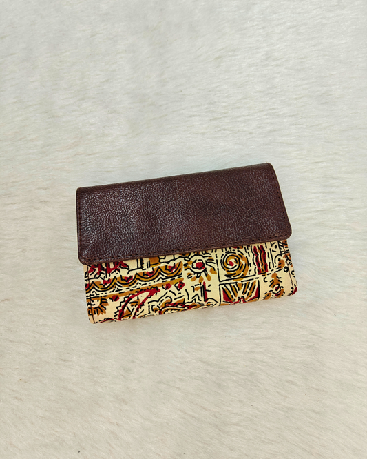 Ikat Elegance: Stylish 3-Fold Wallet in Vibrant Fabric - Worli Print