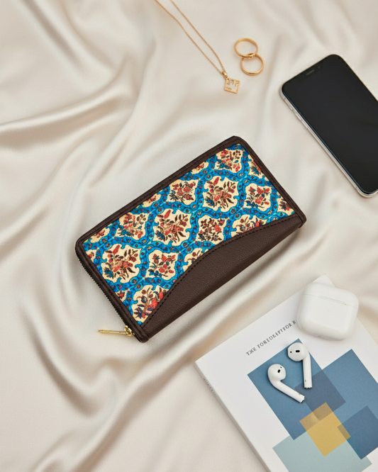 Handmade Women Zipper Wallet - Blue Motif