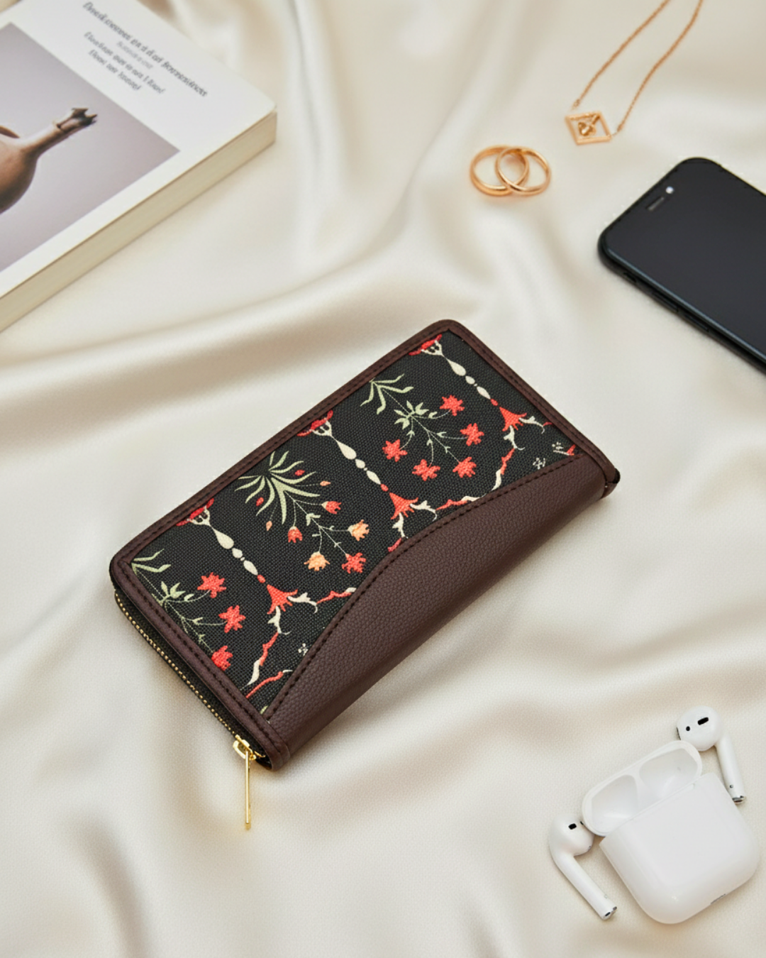 Handmade Women Zipper Wallet - Black Motif